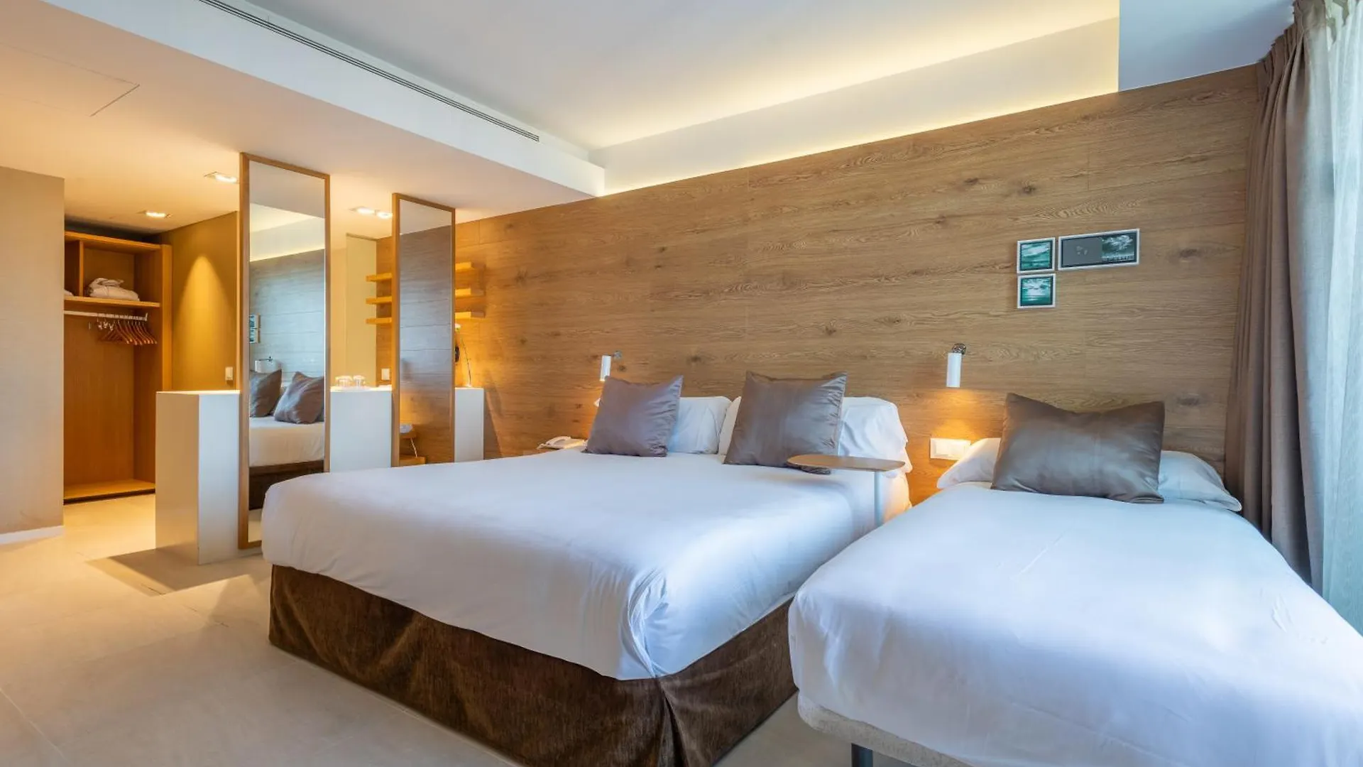 פורטלס נוס Leonardo Boutique Hotel Mallorca Port Portals - Adults Only ספרד